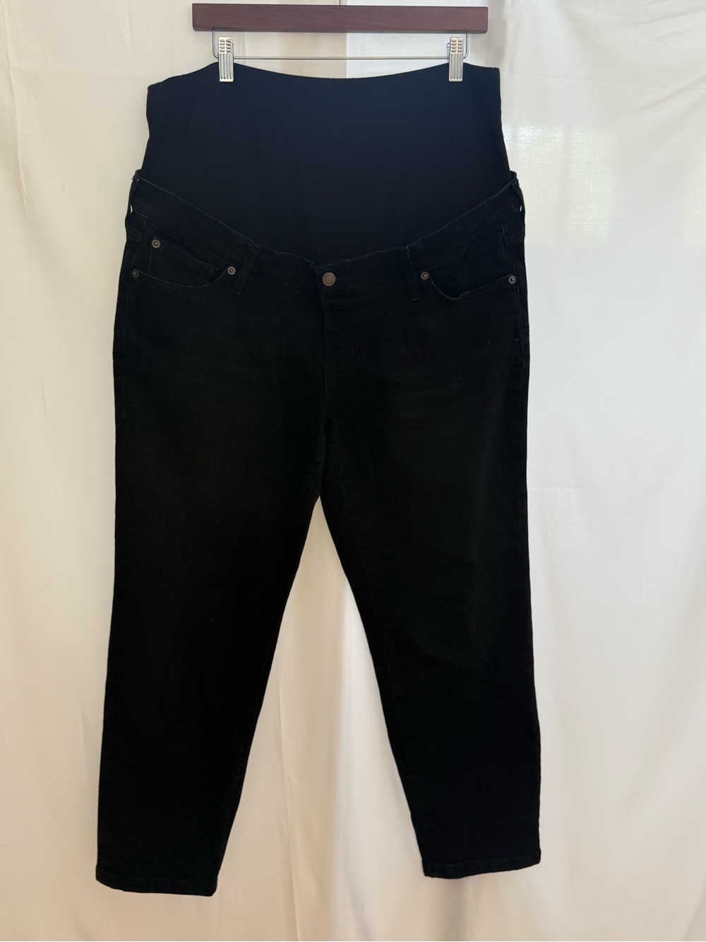 Black Maternity Cropped Jeans with Over-The-Belly Panel